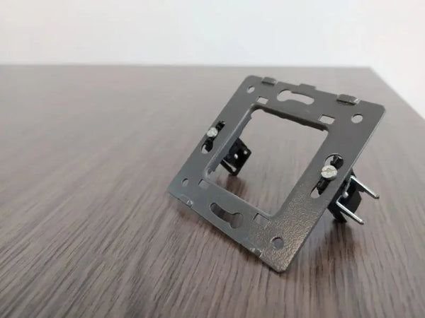 Livolo | Module | Klem bevestiging set | Geschikt voor inbouwdoos zonder schroef bevestiging Livolo Nederland B.V.