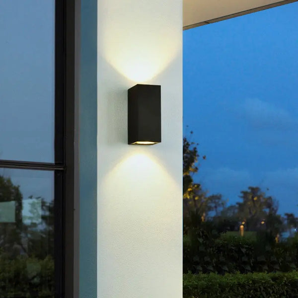 Wandlamp | Zwart | GU10 armatuur | Onder en Boven | IP54 Livolo Nederland B.V.