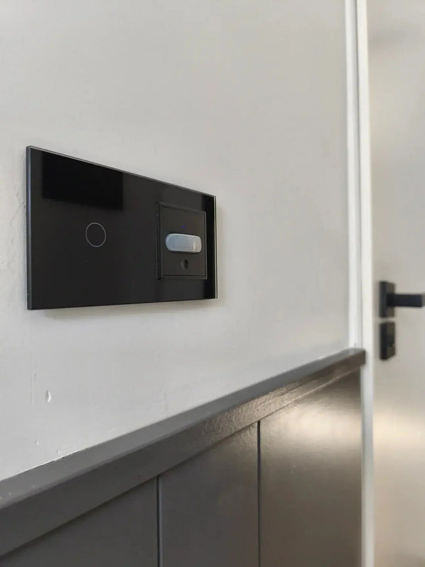 Bewegingsmelder met schakelaar kiezen, plaatsen en instellen Design schakelmateriaal