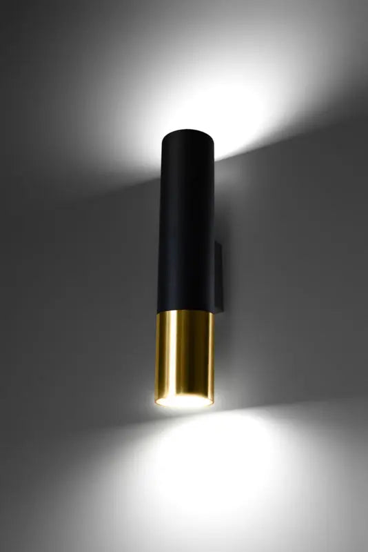 Wandlamp | Zwart met gouden buitenzijde | Onder en boven | Luxe LED Livolo Nederland B.V.