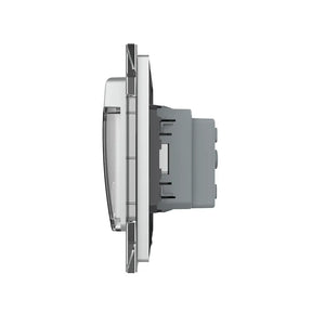 Grijs IP44 stopcontact met klapdeksel en Franse aardingspen van Livolo