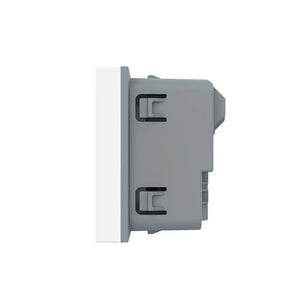Witte wandcontactdoos zonder aarding voor modulaire wandafwerking in huis