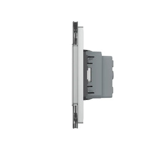 Grijze Franse Livolo SR wandcontactdoos met drie stopcontactmodules
